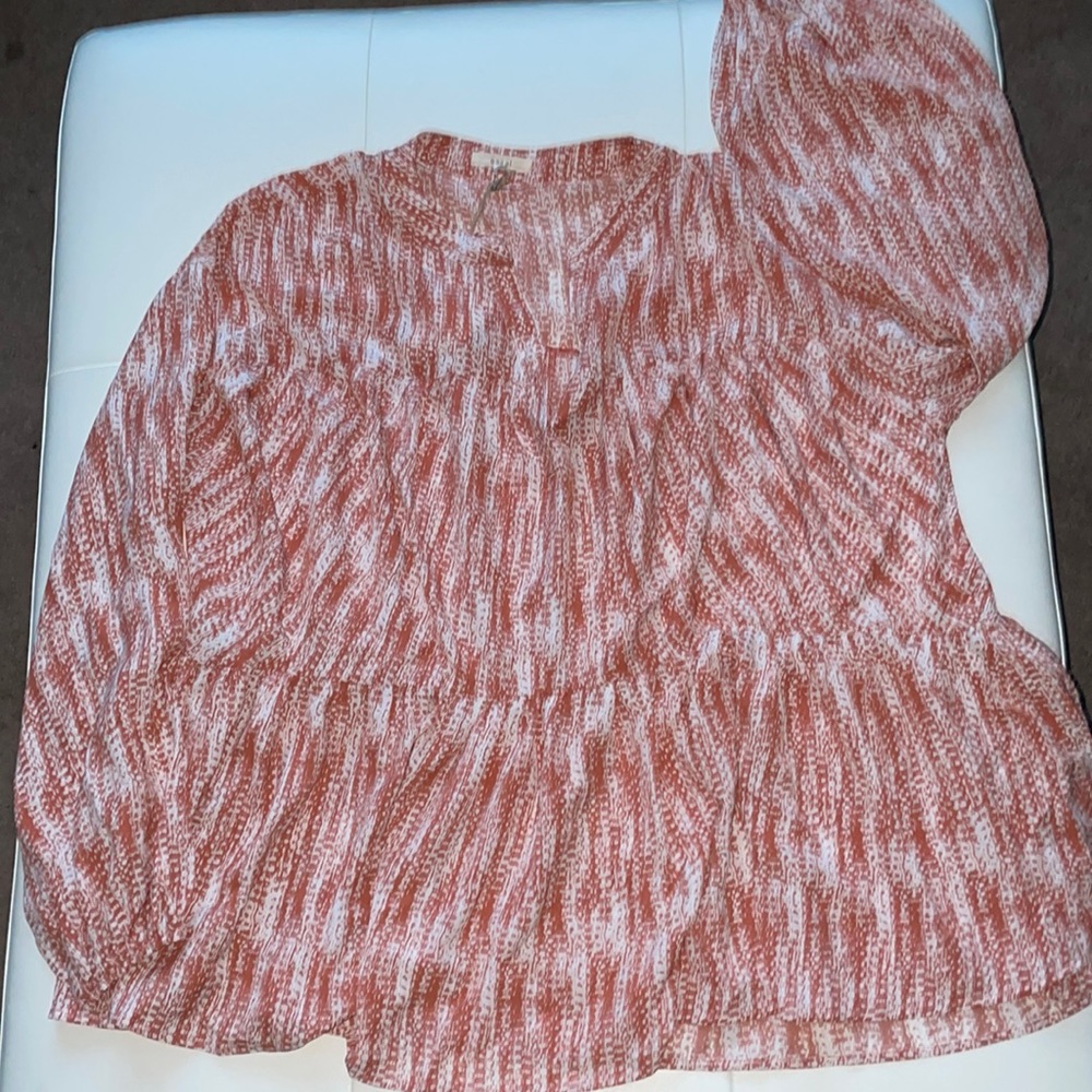 NWT EASEL double peplum vneck top